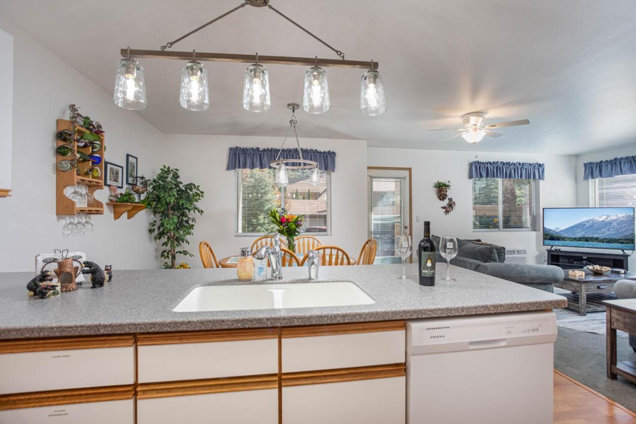 Apartmán Walk To Downtown * 6 Guests * Pets * A/C! * No Stairs! Leavenworth Exteriér fotografie